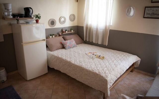 Cosy and Large Studio in Heraklion Crete, Greece