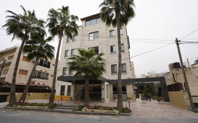 Naylover Hotel Suites