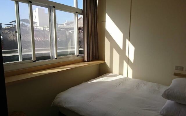 Temple Side - Hostel