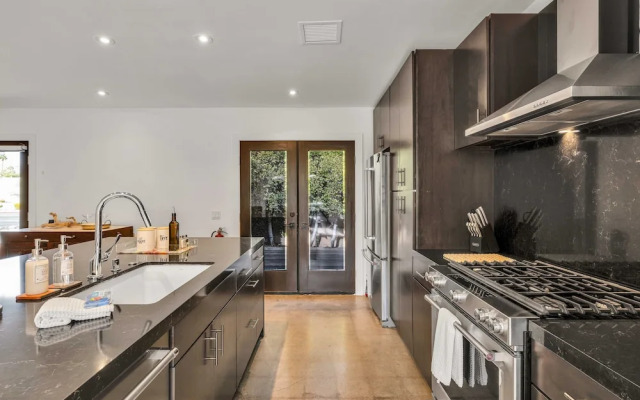 Mid-Century Elegance & Fun in Tahquitz River Estates