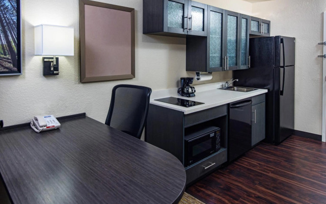 Candlewood Suites Appleton by IHG