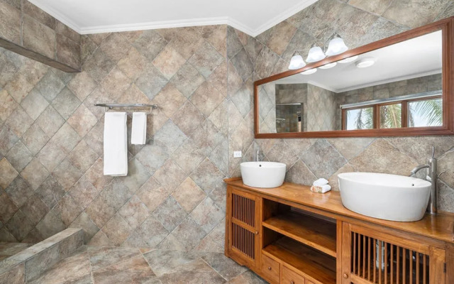 Amazing 4br4ba Villa w Pool Birdsanctuary Views