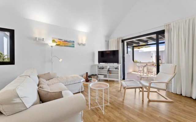 Apartamentos Playa Bastián
