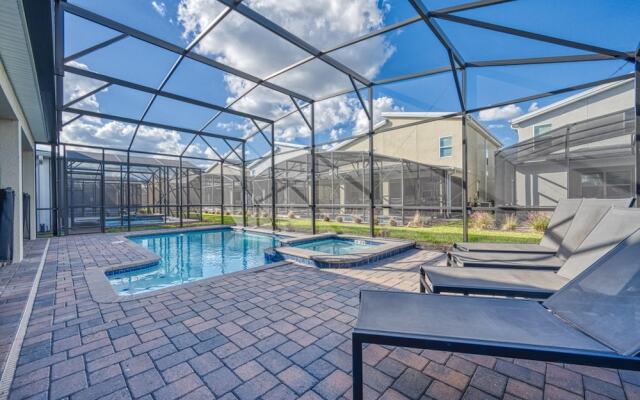 Family Paradise Space Themed Perfect Location