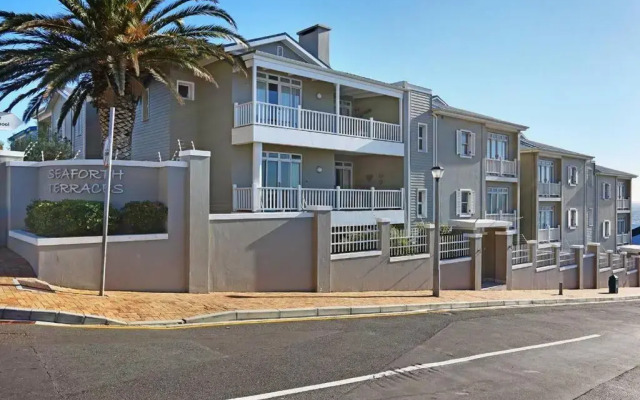 Penguin Haven . Luxury 2 bedroom, Boulders Beach.