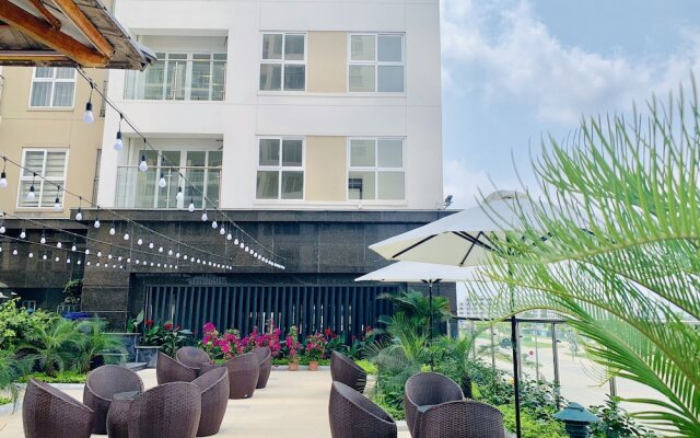New Life Condotel