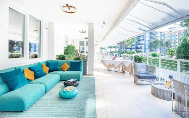 Life Hotel 4 Superior