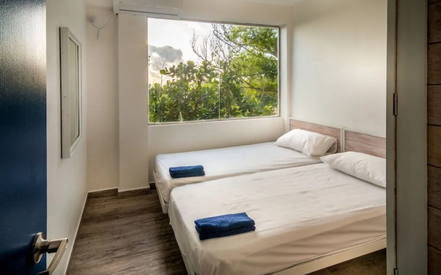 Island Hostels