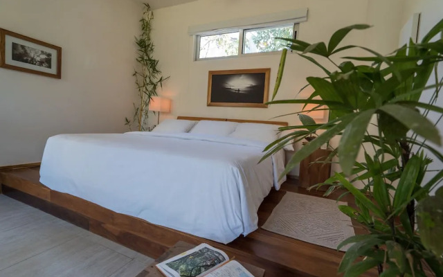 Moana Surf Resort