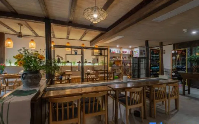 Xitang Hostel