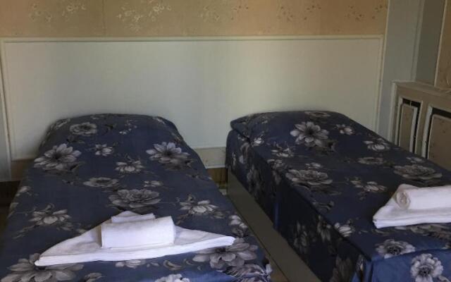 Apple Tree Family Home (ECO)