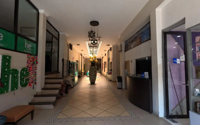 Hotel Esmeralda's