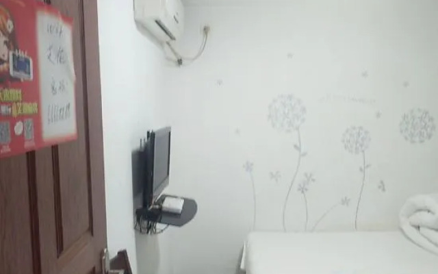 Yinglun Hotel