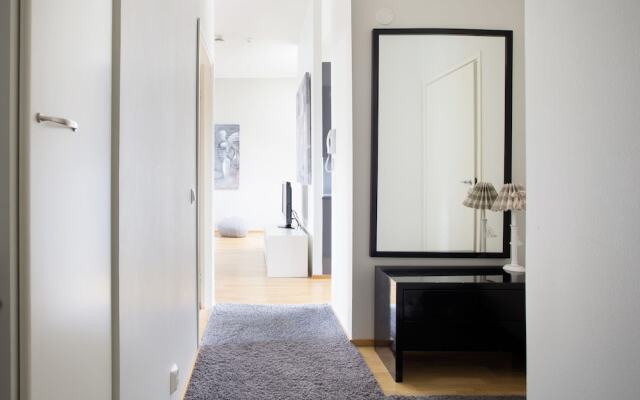 2ndhomes 2BR Penthouse with Balcony and Sauna