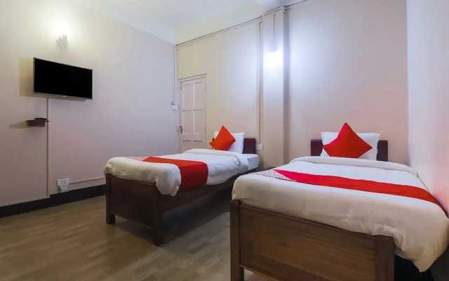 Oyo 22570 Amenity Guest House