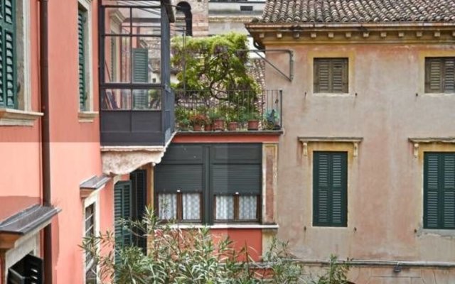 Sanzenetto Apartments