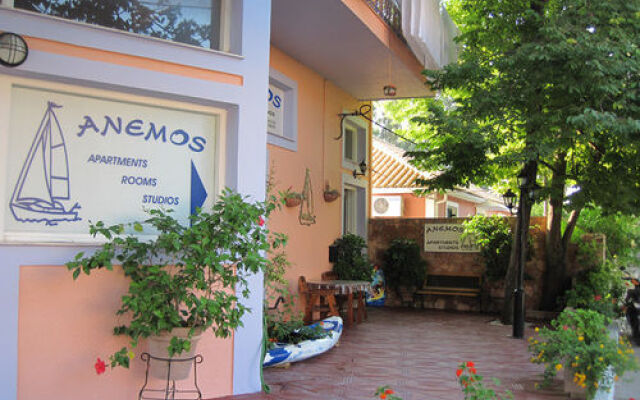 Anemos Studios & Apartments