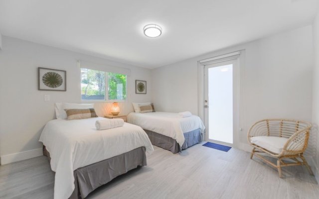 Amazing renovated home close to the Bay