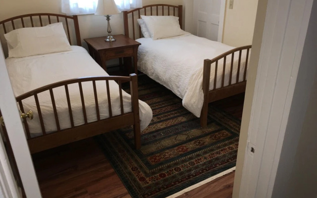 The Tawsty Flower Bed & Breakfast