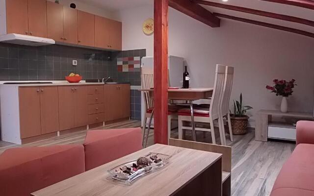 Apartment Cajt