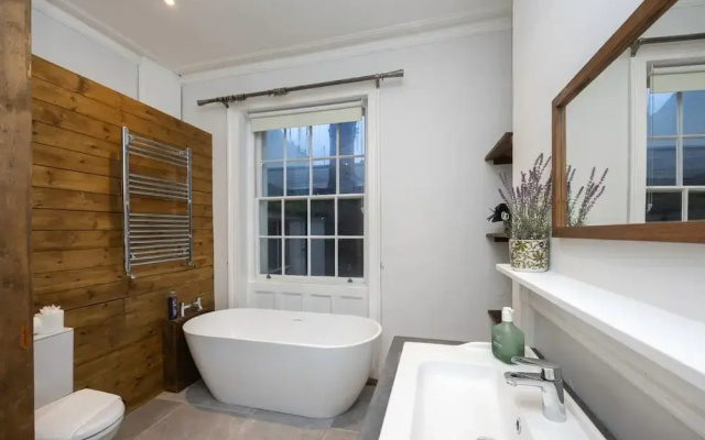 Host Stay Grafton Rustic