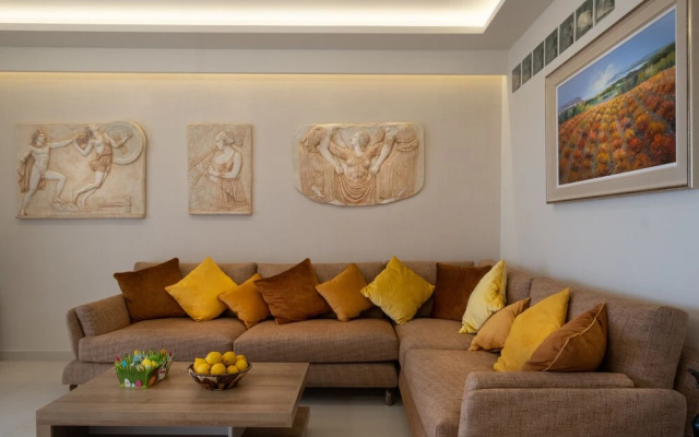 Sirena Tolo Luxury Apartment