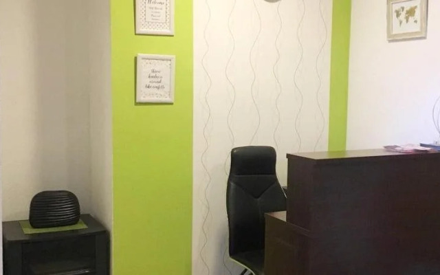 Hostel Theater 011