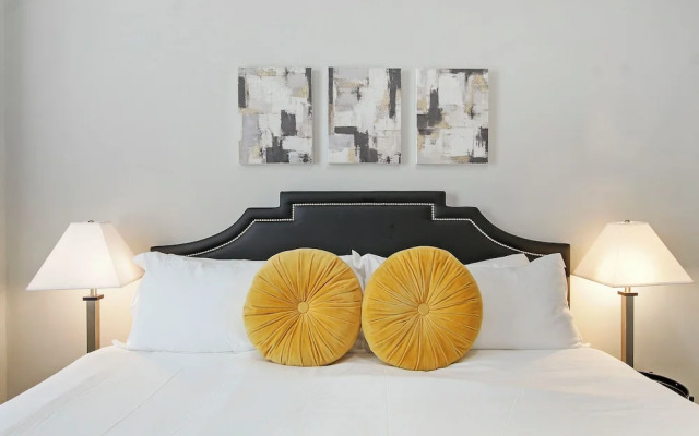 Comfy 2BR - Sunnyside 2F