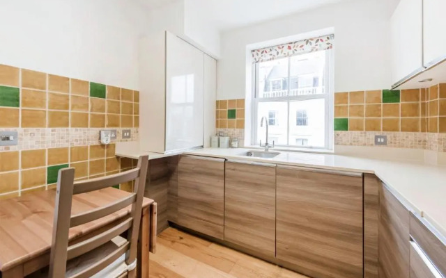 CHARMING APARTMENT By HYDE PARK