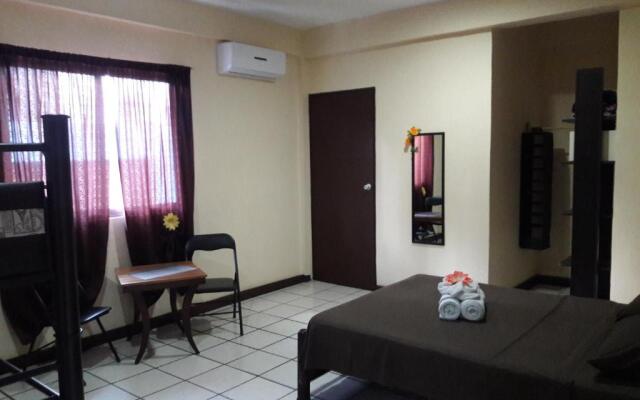 Hostel Alme