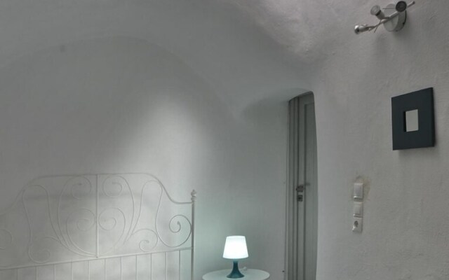 Nefeli Traditional Cave Houses