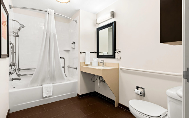 Staybridge Suites Cincinnati North by IHG