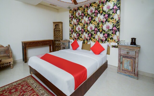 OYO 19710 The Umed Hotel