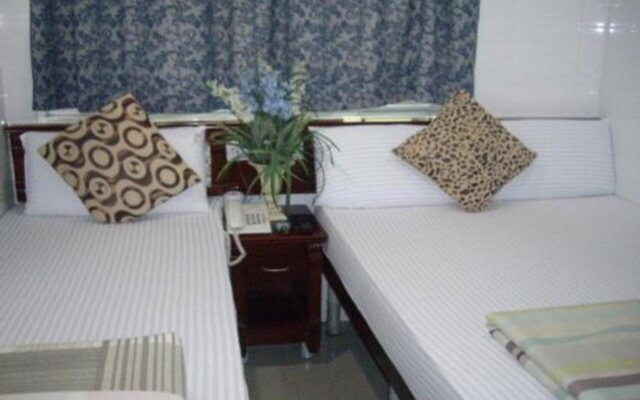 Canadian Hostel