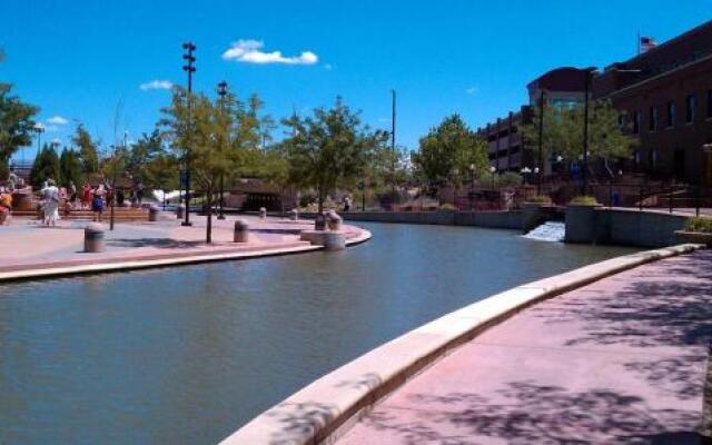 Courtyard by Marriott Pueblo Downtown