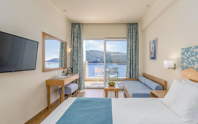 Akrotiri Beach Resort & Spa - Adult Friendly