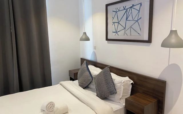 Splendid Apartments at Embassy Gardens