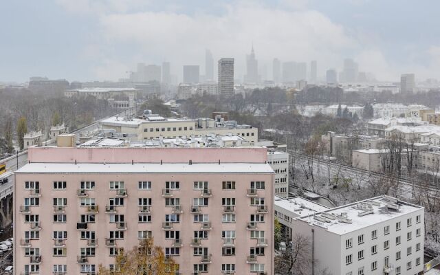 15th Floor Studio in Warsaw by Renters