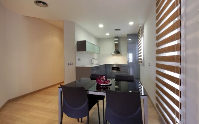 Fisa Rentals Gran Via Apartments