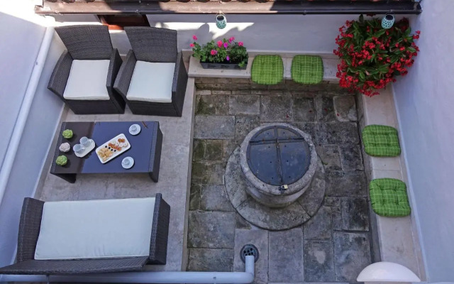 Holiday home Castelier
