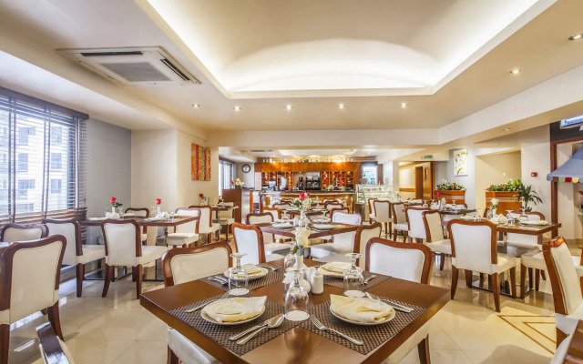 Golden Sands Suites
