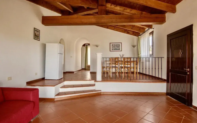 Graziose Ville con A.C e piscina comune