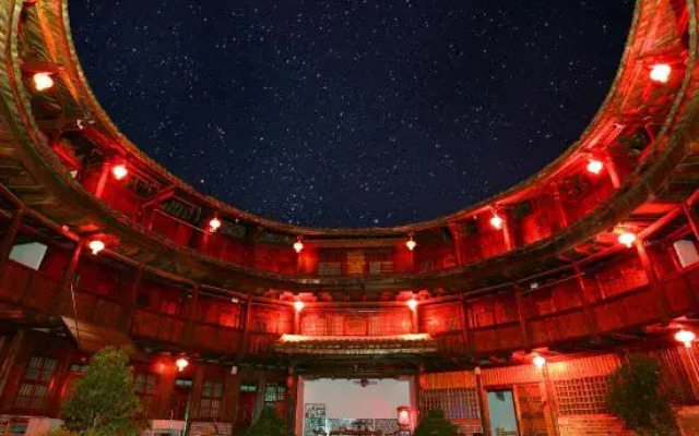 Tea Man Station 3 Fuqian Building 1906 Tulou Homestay
