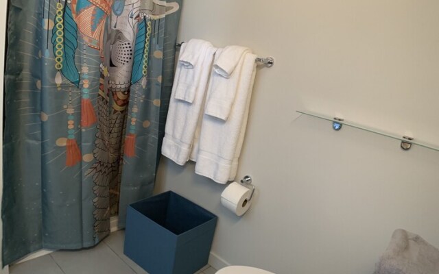 Primo Capitol Hill Studio