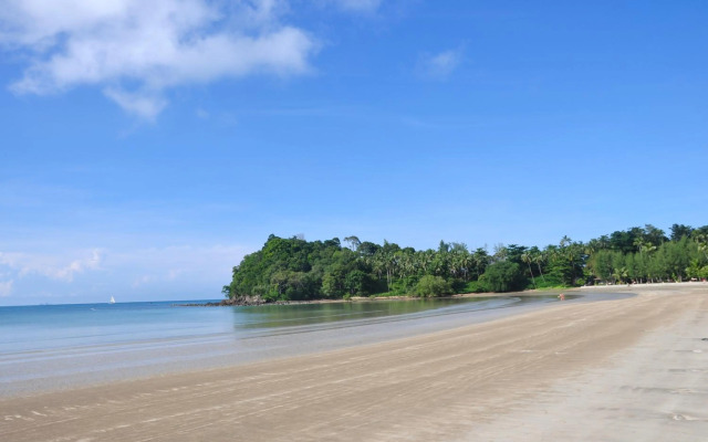 Twin Bay Resort