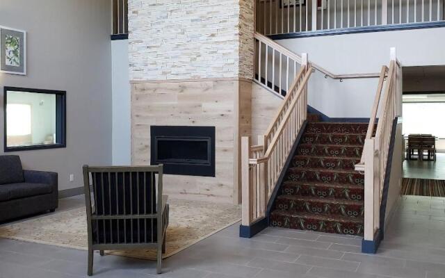 Country Inn & Suites by Radisson, Detroit Lakes, MN