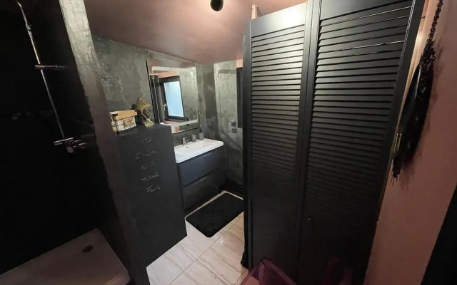 Lover's room 48