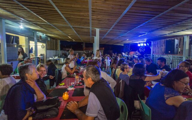 Camping les Plages de l'Ain