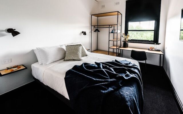 Sydney Park Hotel