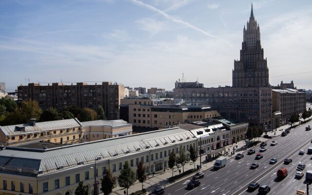 Premium Apartment Smolenskaya